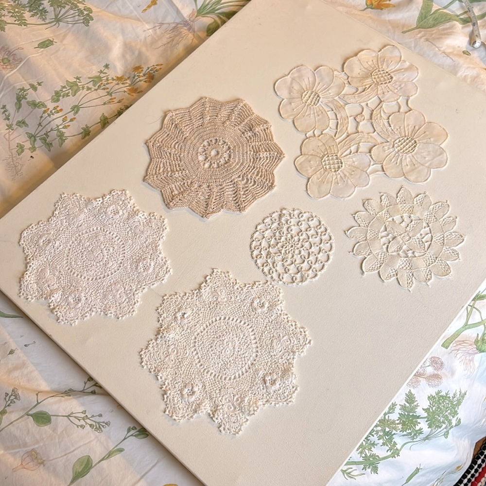 Assorted (6) vintage crocheted doilies